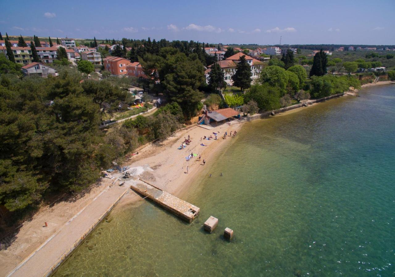 Kamp Karla & Bruno Hotel Sveti Filip i Jakov Kültér fotó