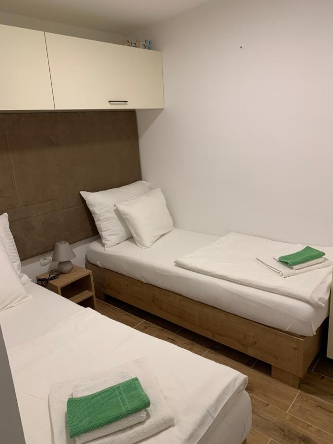 Kamp Karla & Bruno Hotel Sveti Filip i Jakov Kültér fotó