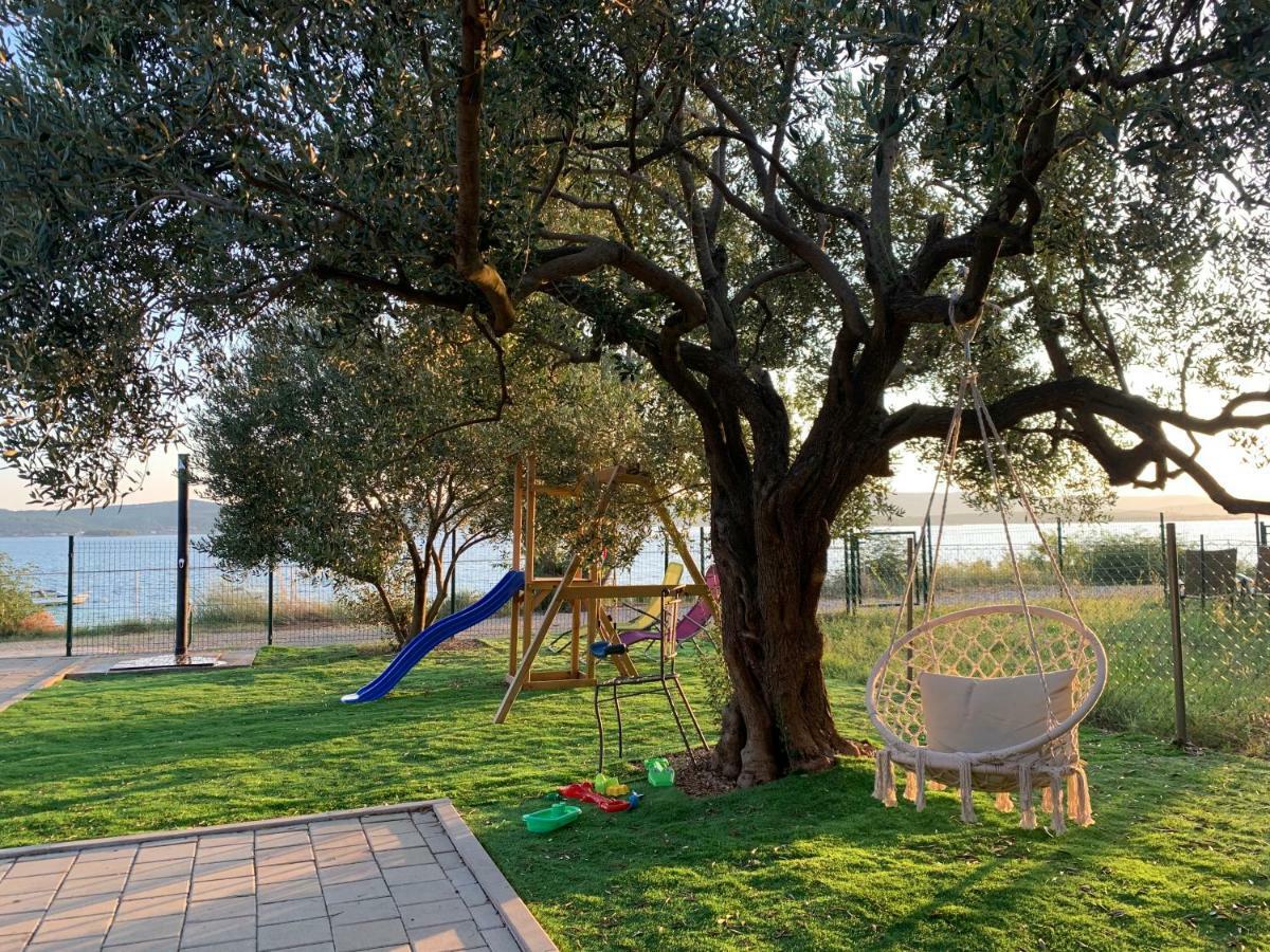 Kamp Karla & Bruno Hotel Sveti Filip i Jakov Kültér fotó